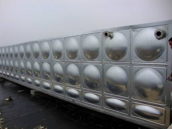 100立方不锈钢水箱，深圳工地施工中|宏量水箱